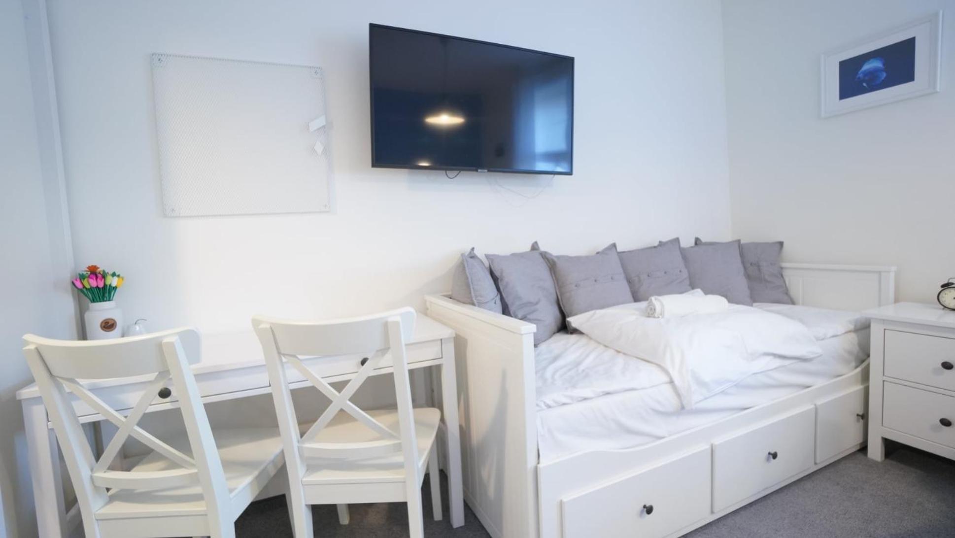 Mcew Studnia Bed & Breakfast ปวอตสก์ ภายนอก รูปภาพ