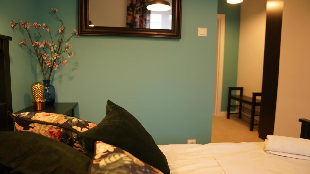 Mcew Studnia Bed & Breakfast ปวอตสก์ ภายนอก รูปภาพ