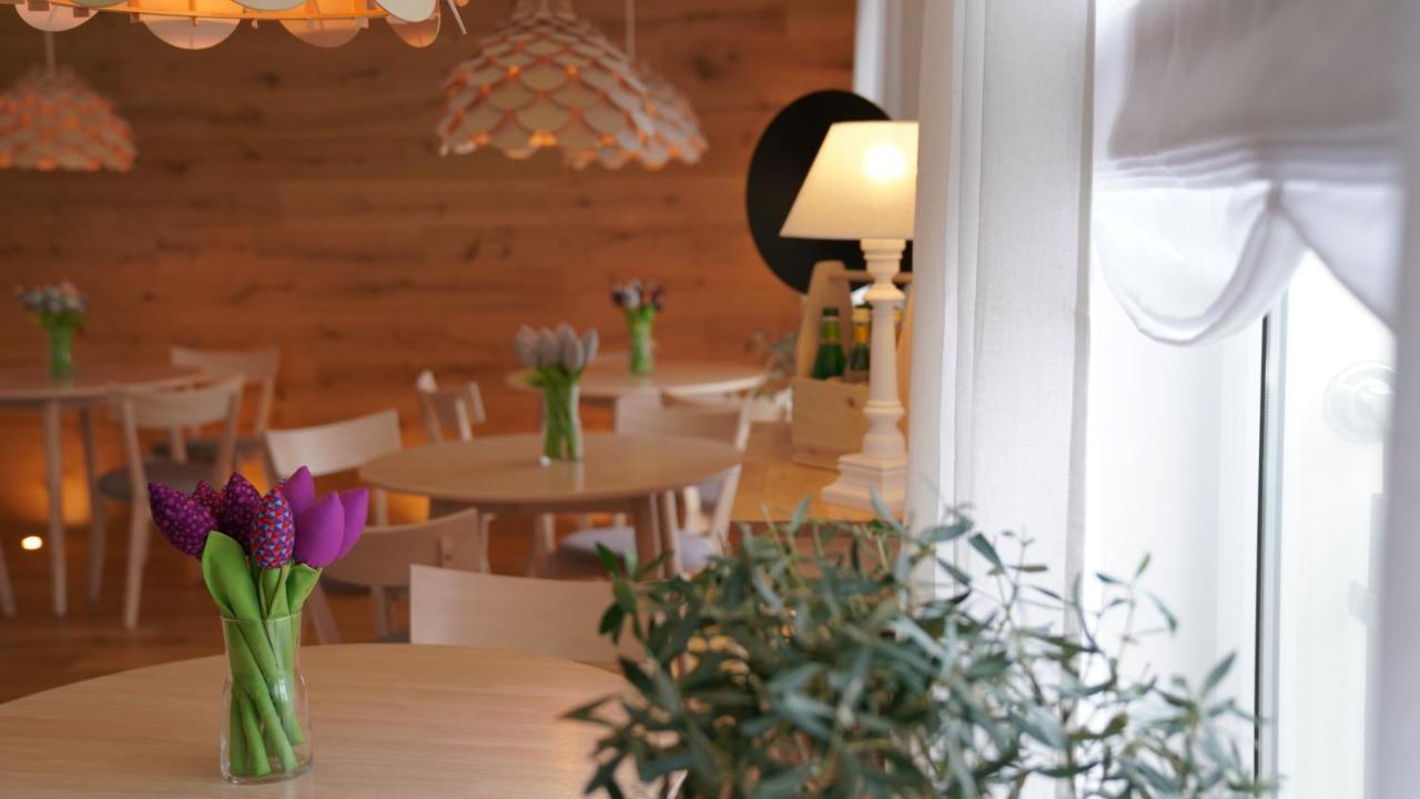 Mcew Studnia Bed & Breakfast ปวอตสก์ ภายนอก รูปภาพ